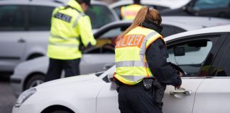 Германия възстановява граничния контрол