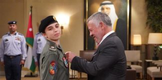 Принцесата на Йордания стана първата жена пилот на изтребител в страната си