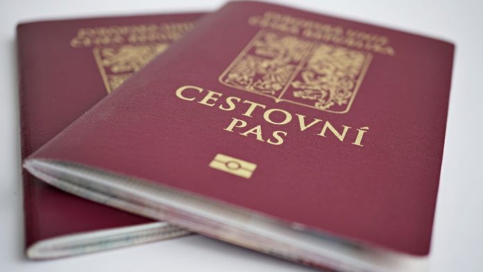czech-passport-1