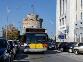 Автобусен шофьор в Солун се обади на полицията заради пътничка с „провокативно“ облекло